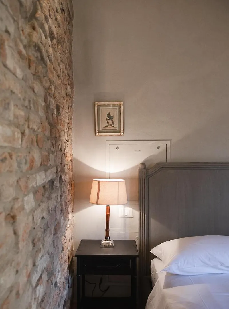 Le Antiche Mura Guastalla Guest house
